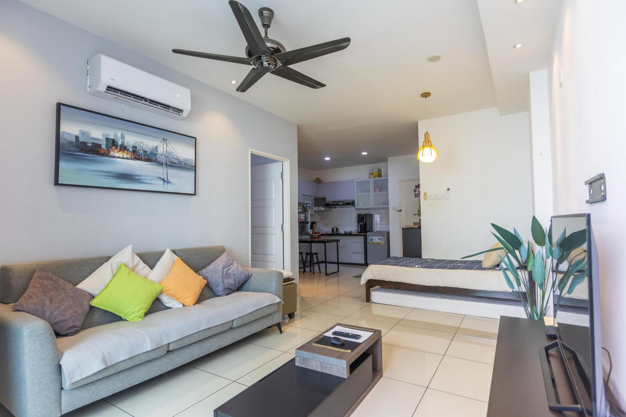 Sky Suites George Town  Kültér fotó