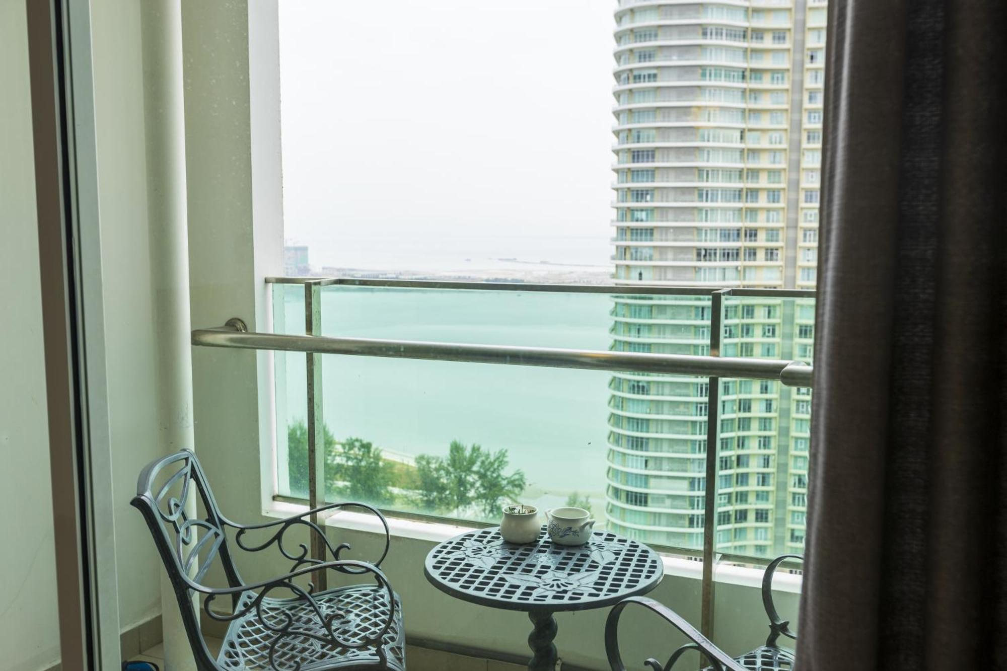 Sky Suites George Town  Kültér fotó